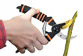 sekator-reczny-do-krzewow