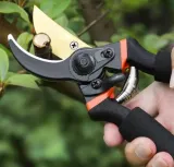 sekator-reczny-do-krzewow-stan-nowy