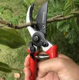 profesjonalne-nozyce-do-galezi-sekator-zasilanie-reczne