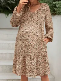 sukienka-ciazowa-letnia-w-kwiaty-rozkloszowana-z-dekoltem-v-casual-shein-m