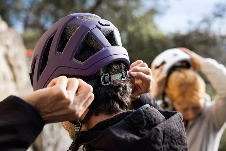 kask-beal-indy-purple-black-kolor-czarny