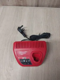 milwaukee-ladowarka-milwaukee-c12c-ladowarka-m12-oryginal