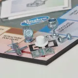 gra-planszowa-panna-monopoly-hasbro-e8424-czas-rozgrywki-do-1-godziny
