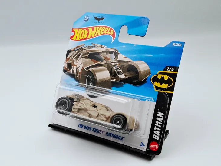 hot-wheels-the-dark-knight-batmobile-marka-hot-wheels