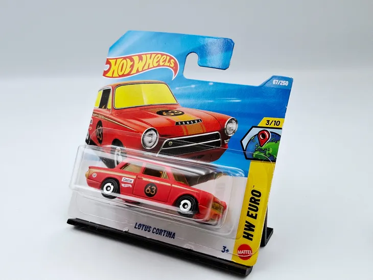 hot-wheels-lotus-cortina-marka-hot-wheels