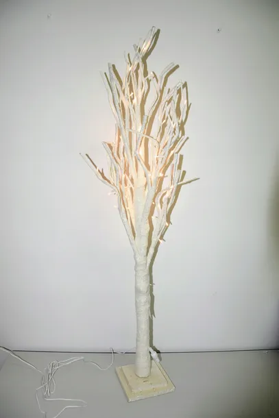 drzewko-led-biale-srednie-120cm-rodzaj-choinki-sztuczna