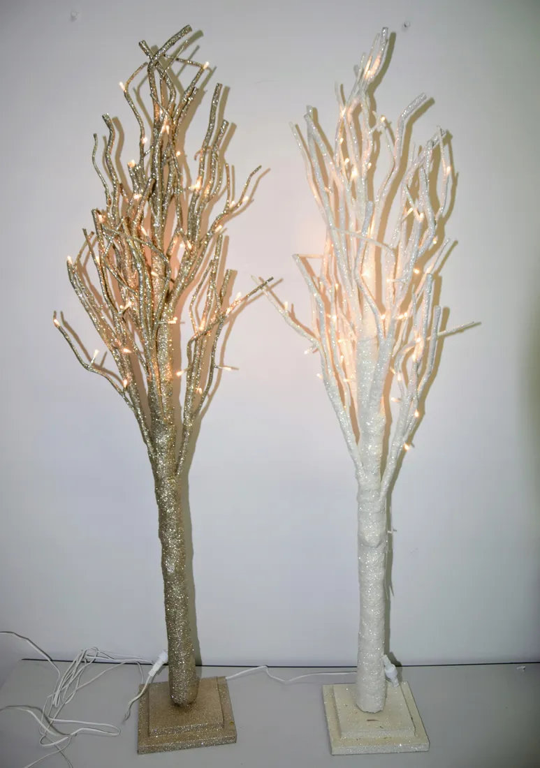 drzewko-led-biale-srednie-120cm