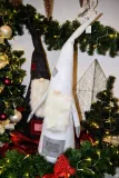 materialowy-skrzat-bialy-95cm-motyw-skrzat
