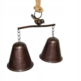 metalowe-dzwonki-na-sznurku