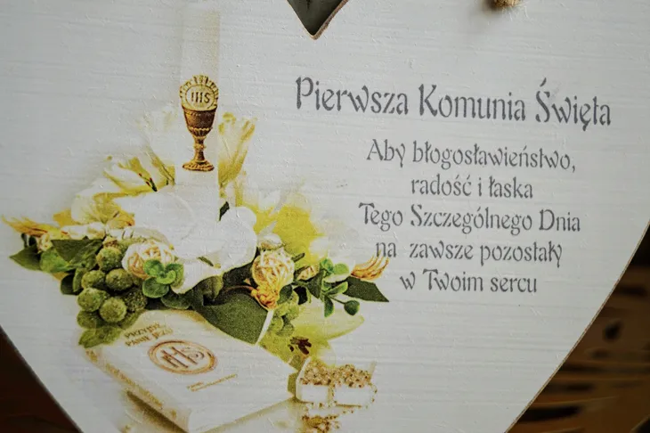 pierwsza-komunia-tabliczka-serce-duze-marka-inna