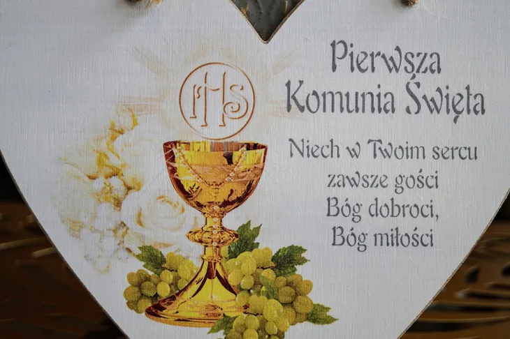 pierwsza-komunia-tabliczka-serce-duze-marka-inna
