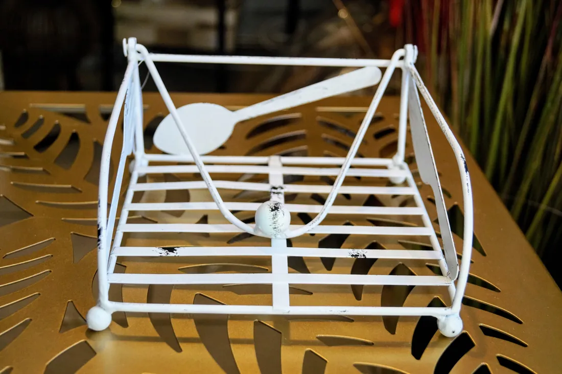 serwetnik-metalowy-stan-nowy