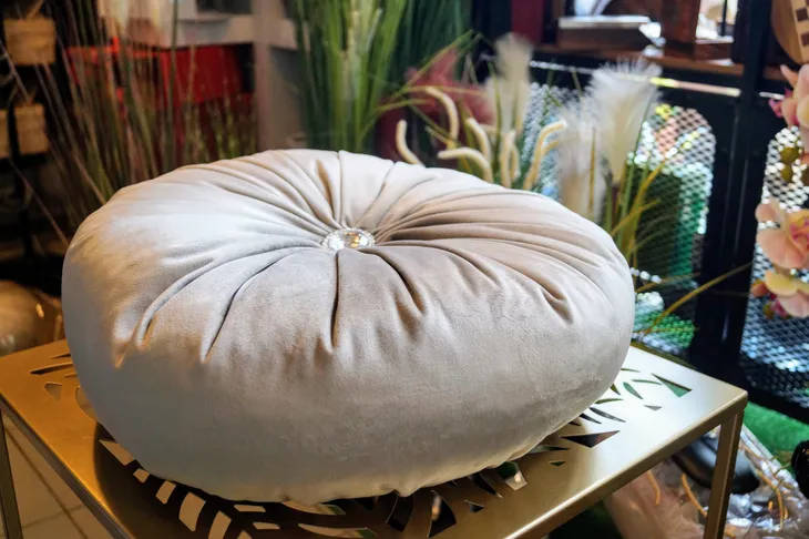 poduszka-okragla-bez-38cm-szerokosc-produktu-38-cm