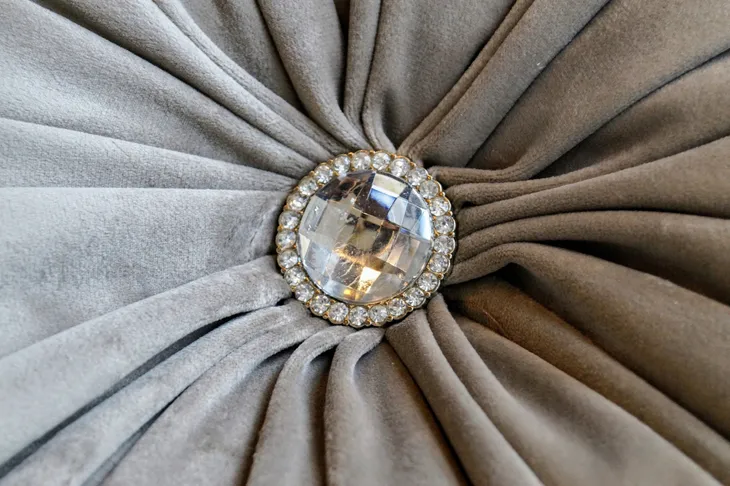 poduszka-okragla-bez-38cm-dlugosc-38-cm