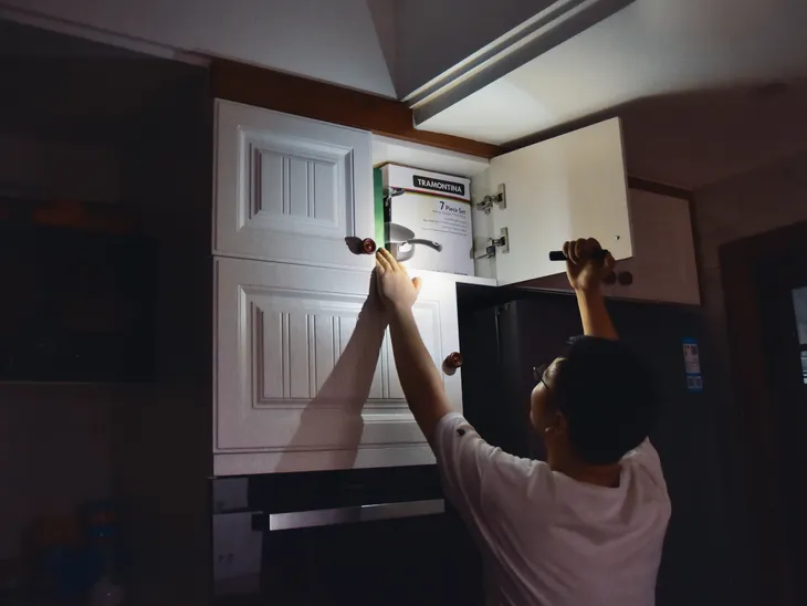 latarka-led-fenix-e20-v2-0-srednica-glowicy-2-1-cm