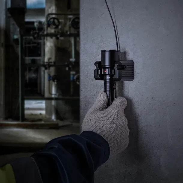 latarka-led-fenix-wf26r-material-aluminium