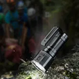 latarka-led-fenix-lr60r-zasilanie-akumulatorowe