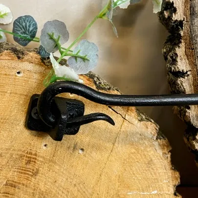 zeliwna-zasuwa-stan-nowy