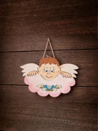 aniolek-kaszubski-na-chmurce-malowany-na-drewnie-rozowy