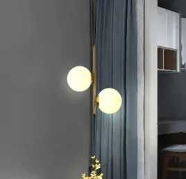 lampa-2-punktowa-mosiezna-z-bialymi-matowymi-kloszami