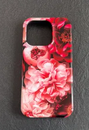 etui-z-motywem-kwiatowym-kwiatami-do-iphone-15-pro-czerwono-rozowy