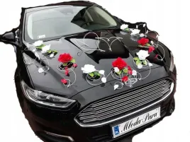dekoracja-samochodu-ozdoby-na-auto-do-slubu-platki