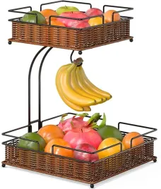dwupoziomowy-kosz-na-owoce-naturalnie-pleciony-z-uchwytem-czarny-i-brazowy