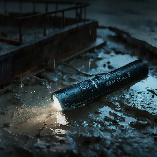 latarka-led-fenix-wf30re-2025-rodzaj-wielofunkcyjne