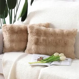 2x-gruba-pluszowa-poszewka-na-poduszki-dekoracyjne-30-x-50-cm-jasno-brazowa