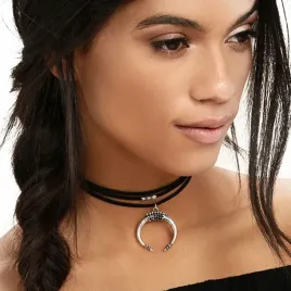 naszyjnik-choker-czarny-zamsz-ksiezyc