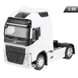 model-1-32-volvo-fh-ciagnik-dwuosiowy-bialy