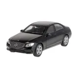 model-1-34-mercedes-benz-e-class-2016-czarny-stan-nowy
