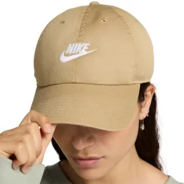 czapka-z-daszkiem-nike-club-bezowa-fb5368-297