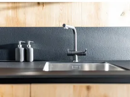 blat-kuchenny-kompaktowy-hpl-0080-sx-czarny-1-2x64x204-cm-fundermax