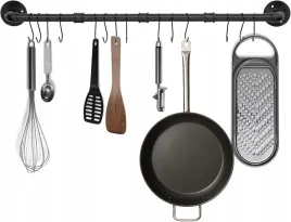 wieszak-scienny-na-garnki-09-m-metalowa-szyna-kuchenna-z-haczykami-czarna