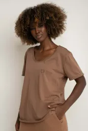 t-shirt-oversize-z-delikatnym-efektem-sprania-brazowy-mother-earth-xs-s