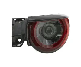 lampa-tyl-do-mazda-cx-30-2019-dfr751150c-prawa