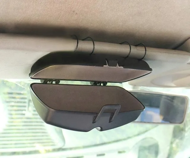 samochodowe-etui-na-okulary-numer-katalogowy-producenta-0382