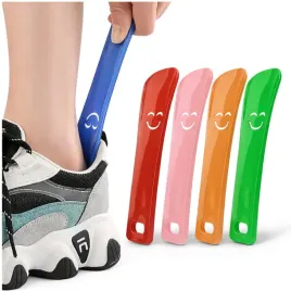 lyzka-do-butow-obuwia-lekka-mala-plastikowa-haczyk-mocna-podreczna-15cm-mix