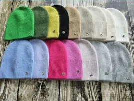 prosta-czapka-angora-60-percent-odyssey