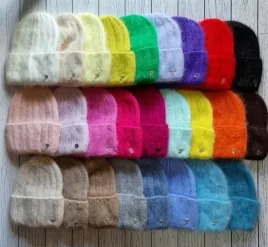 wywijana-czapka-60-percent-angora