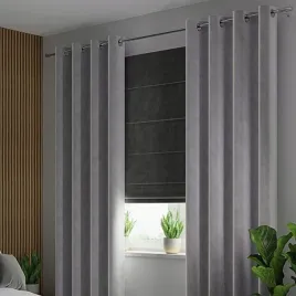 zaslona-na-przelotkach-welwetowa-140x250-cm-jasnoszara-kolka-velvi