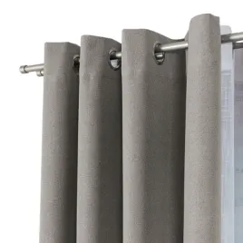 zaslona-100percent-zaciemniajaca-na-przelotkach-140x250-cm-szara-blackout-kolka