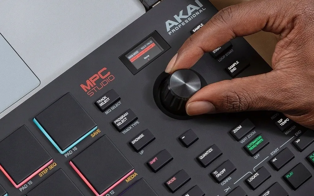 akai-mpc-studio