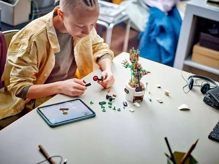 76297-lego-super-heroes-tanczacy-groot-numer-produktu-76297