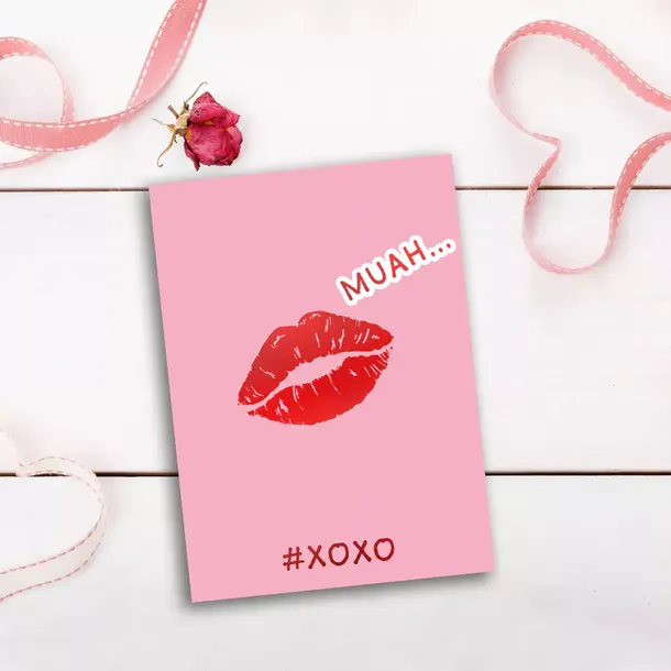 karnet-na-walentynki-usta-material-inny