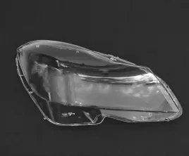 klosz-reflektorow-przednich-do-mercedes-benz-c-class-w204-2011-2014-prawa