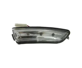kierunkowskaz-na-lusterku-do-chrysler-300c-2015-2024-68170148aa-prawa