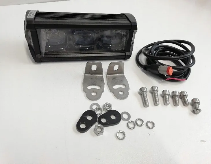 reflektor-roboczy-hella-1ge-360-000-002-jakosc-czesci-zgodnie-z-gvo-q-oryginal-z-logo-producenta-czesci-oem-oes