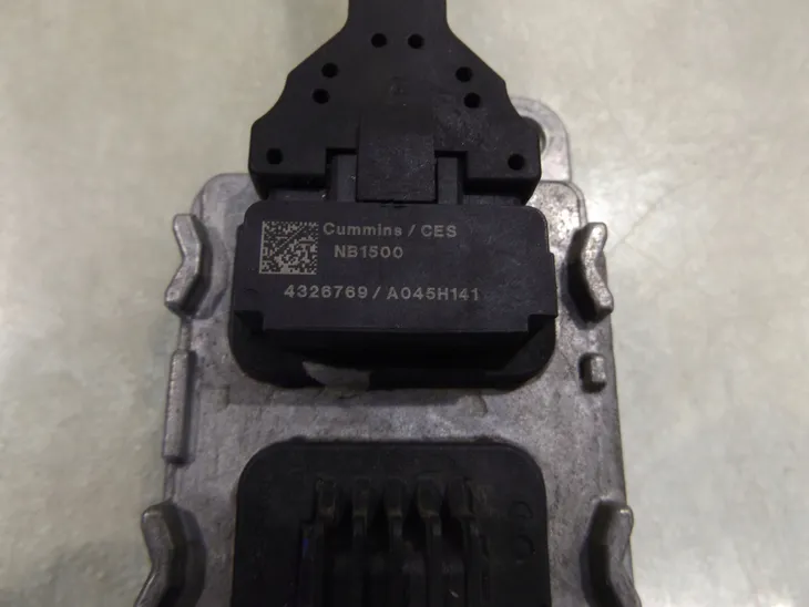 czujnik-czastek-stalych-daf-bosch-0-281-007-163-stan-nowy-producent-czesci-bosch